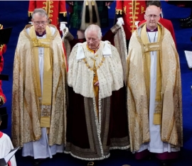 گشت و گذاری در مراسم تاجگذاری چارلز سوم در کلیسای وست مینستر لندن