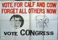 بروشور تبلیغات انتخاباتی حزب کنگره هند که بر آن نوشته به سمبل گاو و گوساله (تقدس دارند) رای بده، بقیه را اکنون فراموش کن 