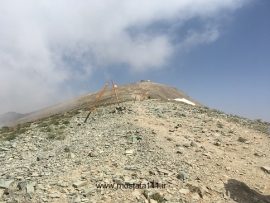 گزارش صعود به قله توچال از مسیر سنگ سیاه